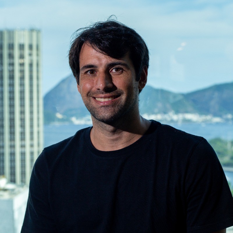 Gustavo Valente